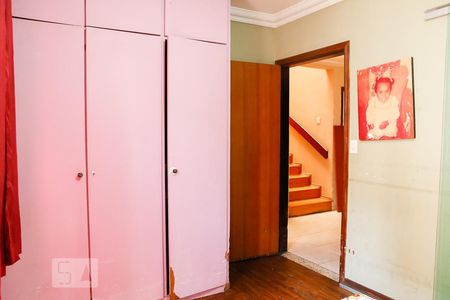 Casa à venda com 635m², 6 quartos e 8 vagas Casa à venda com 635m², 6 quartos e 8 vagasSuíte 3