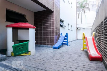 Apartamento para alugar com 80m², 2 quartos e 1 vagaPlayground