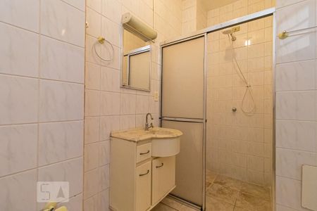 Banheiro de kitnet/studio para alugar com 1 quarto, 35m² em Centro, São Paulo