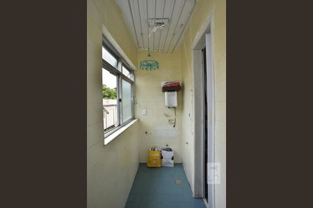 Apartamento à venda com 70m², 2 quartos e 1 vagaÁrea de Serviço