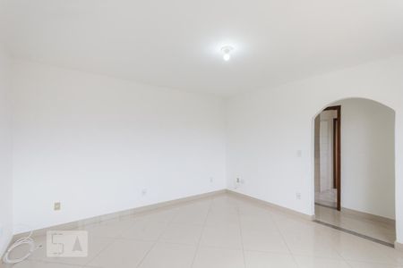 Sala de casa para alugar com 2 quartos, 100m² em Curicica, Rio de Janeiro