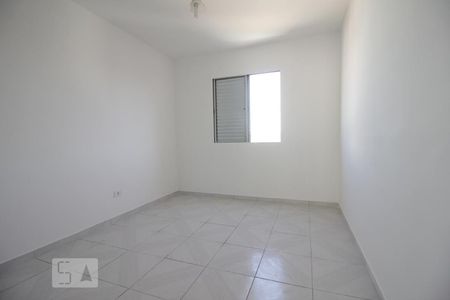 Quarto 1 de apartamento para alugar com 2 quartos, 61m² em Jardim Pedro Gonçalves, Taboão da Serra