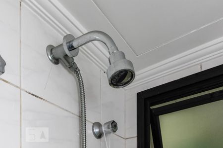 Apartamento à venda com 93m², 3 quartos e 2 vagasChuveiro