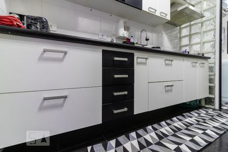 Apartamento à venda com 93m², 3 quartos e 2 vagasCozinha