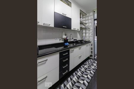 Apartamento à venda com 93m², 3 quartos e 2 vagasCozinha