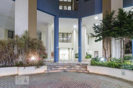 Apartamento à venda com 93m², 3 quartos e 2 vagasEntrada