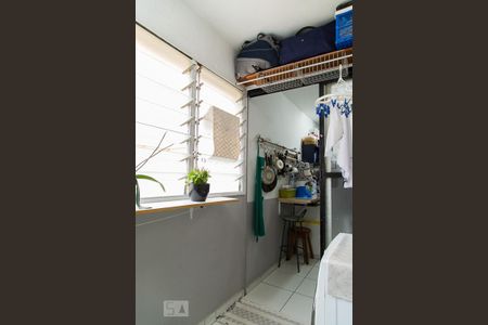 Apartamento à venda com 72m², 3 quartos e 1 vagaÁrea de serviço