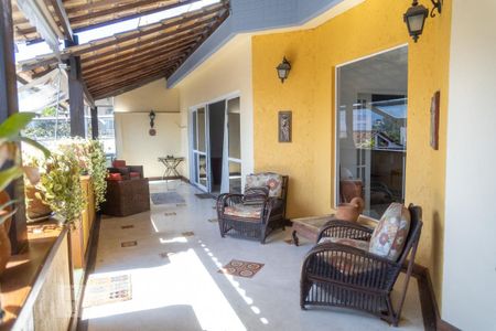 Apartamento à venda com 473m², 4 quartos e 3 vagas Apartamento à venda com 473m², 4 quartos e 3 vagasVaranda da frente