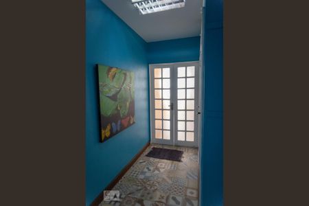 Apartamento à venda com 473m², 4 quartos e 3 vagas Apartamento à venda com 473m², 4 quartos e 3 vagasCorredor para varanda de trás