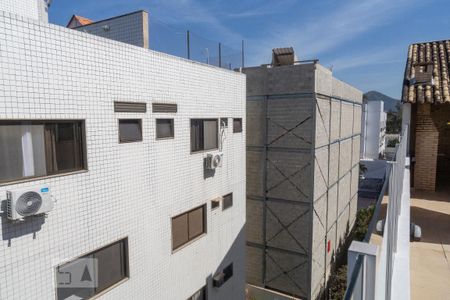 Apartamento à venda com 473m², 4 quartos e 3 vagas Apartamento à venda com 473m², 4 quartos e 3 vagasVista da Varanda de trás / área Gourmet