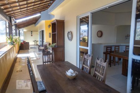 Apartamento à venda com 473m², 4 quartos e 3 vagas Apartamento à venda com 473m², 4 quartos e 3 vagasVaranda da frente