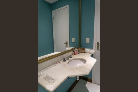 Apartamento à venda com 473m², 4 quartos e 3 vagas Apartamento à venda com 473m², 4 quartos e 3 vagasLavabo