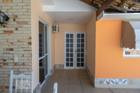Apartamento à venda com 473m², 4 quartos e 3 vagas Apartamento à venda com 473m², 4 quartos e 3 vagasVaranda de trás / área Gourmet