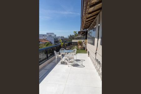 Apartamento à venda com 473m², 4 quartos e 3 vagas Apartamento à venda com 473m², 4 quartos e 3 vagasVaranda da frente