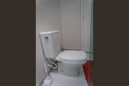 Apartamento à venda com 473m², 4 quartos e 3 vagas Apartamento à venda com 473m², 4 quartos e 3 vagasBanheiro da Suite 4