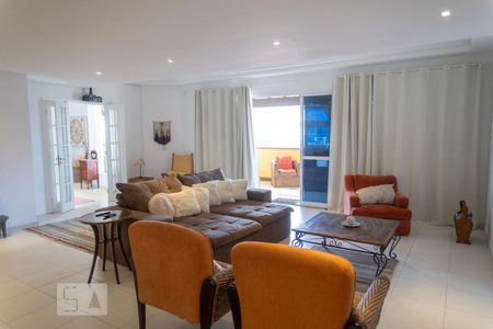 Apartamento à venda com 473m², 4 quartos e 3 vagas Apartamento à venda com 473m², 4 quartos e 3 vagasSala