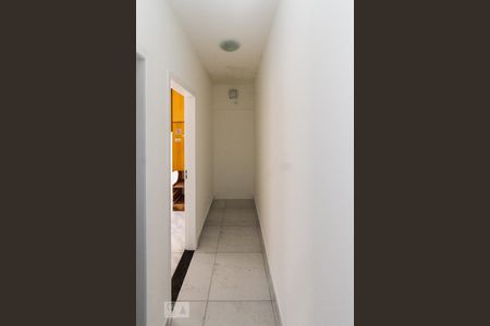 Casa para alugar com 35m², 2 quartos e 1 vaga Casa para alugar com 35m², 2 quartos e 1 vagaCorredor