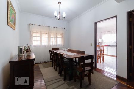 Casa à venda com 330m², 4 quartos e 6 vagasSala de Jantar