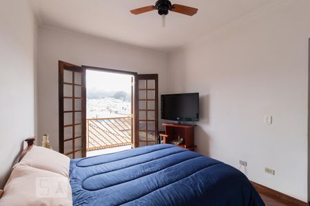 Casa à venda com 330m², 4 quartos e 6 vagasSuíte 2