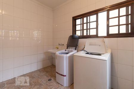 Casa à venda com 330m², 4 quartos e 6 vagasÁrea de Serviço