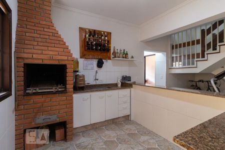 Casa à venda com 330m², 4 quartos e 6 vagasChurrasqueira