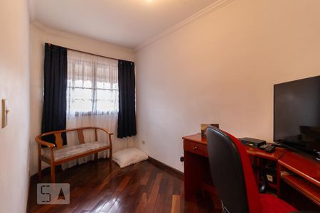 Casa à venda com 330m², 4 quartos e 6 vagasEscritório