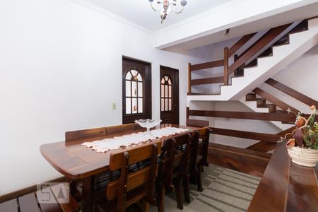 Casa à venda com 330m², 4 quartos e 6 vagasSala de Jantar