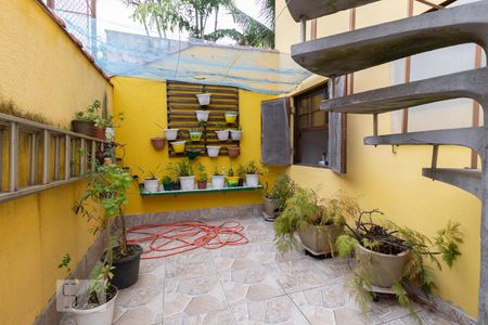 Casa à venda com 330m², 4 quartos e 6 vagasÁrea de Serviço