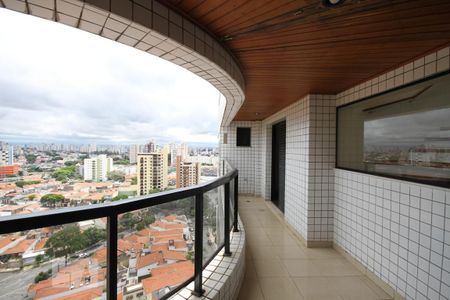 Apartamento para alugar com 283m², 4 quartos e 5 vagasVaranda