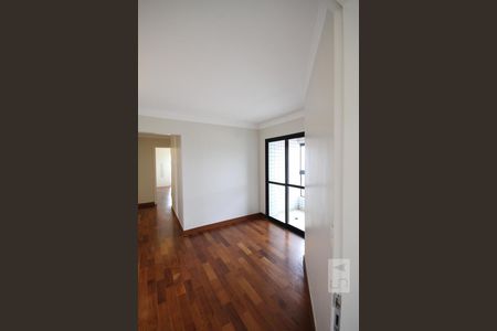 Apartamento para alugar com 283m², 4 quartos e 5 vagasCorredor