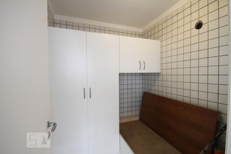 Apartamento para alugar com 283m², 4 quartos e 5 vagasQuarto de Serviço