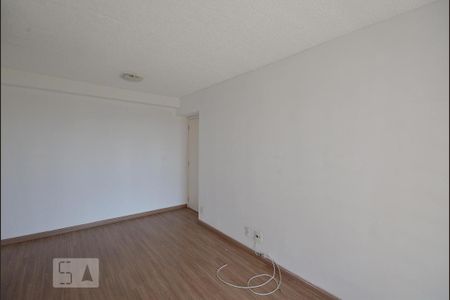 Sala de apartamento para alugar com 3 quartos, 70m² em Jardim Celeste, São Paulo
