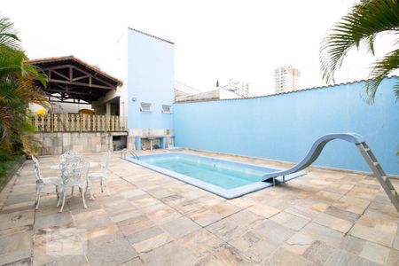 Casa à venda com 447m², 3 quartos e 4 vagasPiscina