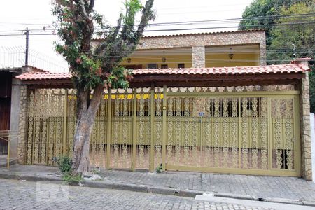 Casa à venda com 447m², 3 quartos e 4 vagasFachada da Casa