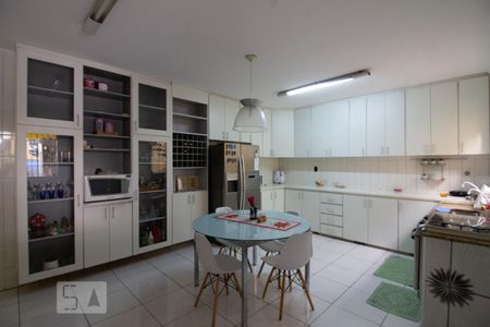 Casa à venda com 447m², 3 quartos e 4 vagasCozinha