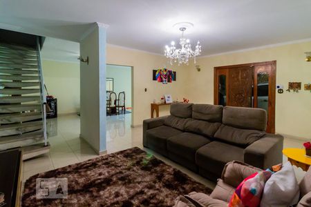 Sala de casa para alugar com 3 quartos, 447m² em Vila Rosália, Guarulhos