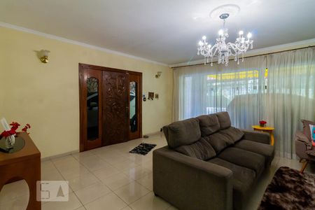 Sala de casa para alugar com 3 quartos, 447m² em Vila Rosália, Guarulhos