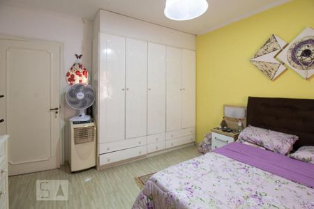 Casa à venda com 447m², 3 quartos e 4 vagasQuarto