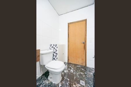 Casa à venda com 300m², 3 quartos e 2 vagasBanheiro social