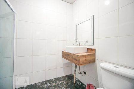 Casa à venda com 300m², 3 quartos e 2 vagasBanheiro social