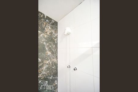 Casa à venda com 300m², 3 quartos e 2 vagasChuveiro