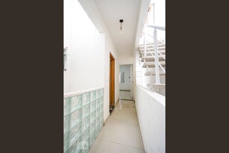 Casa à venda com 300m², 3 quartos e 2 vagasCorredor quartos