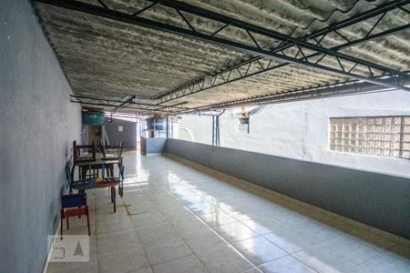 Casa à venda com 250m², 3 quartos e 4 vagas Casa à venda com 250m², 3 quartos e 4 vagasÀrea Superior