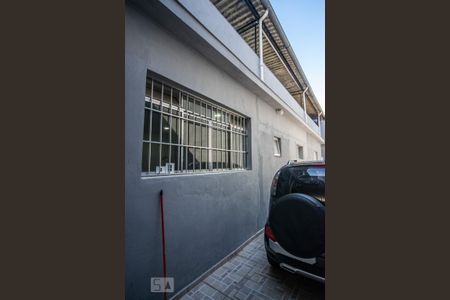 Casa à venda com 250m², 3 quartos e 4 vagas Casa à venda com 250m², 3 quartos e 4 vagasGaragem