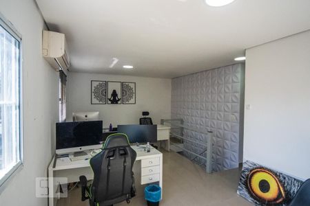 Casa à venda com 250m², 3 quartos e 4 vagas Casa à venda com 250m², 3 quartos e 4 vagasCasa 2