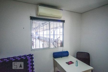 Casa à venda com 250m², 3 quartos e 4 vagas Casa à venda com 250m², 3 quartos e 4 vagasCasa 2