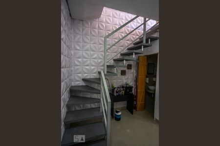 Casa à venda com 250m², 3 quartos e 4 vagas Casa à venda com 250m², 3 quartos e 4 vagasCasa 2