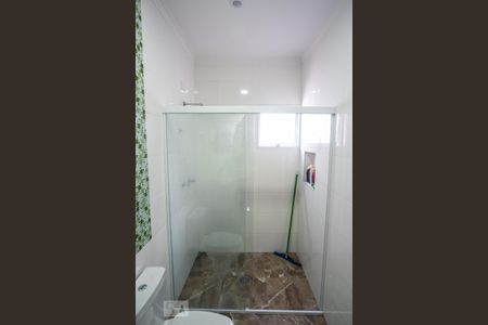 Casa à venda com 250m², 3 quartos e 4 vagas Casa à venda com 250m², 3 quartos e 4 vagasBanheiro Social