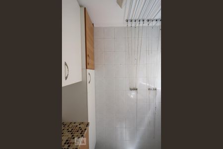 Apartamento à venda com 61m², 3 quartos e 1 vaga Apartamento à venda com 61m², 3 quartos e 1 vagaLavanderia