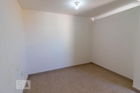 Quarto de apartamento para alugar com 1 quarto, 27m² em Riacho Fundo I, Brasília